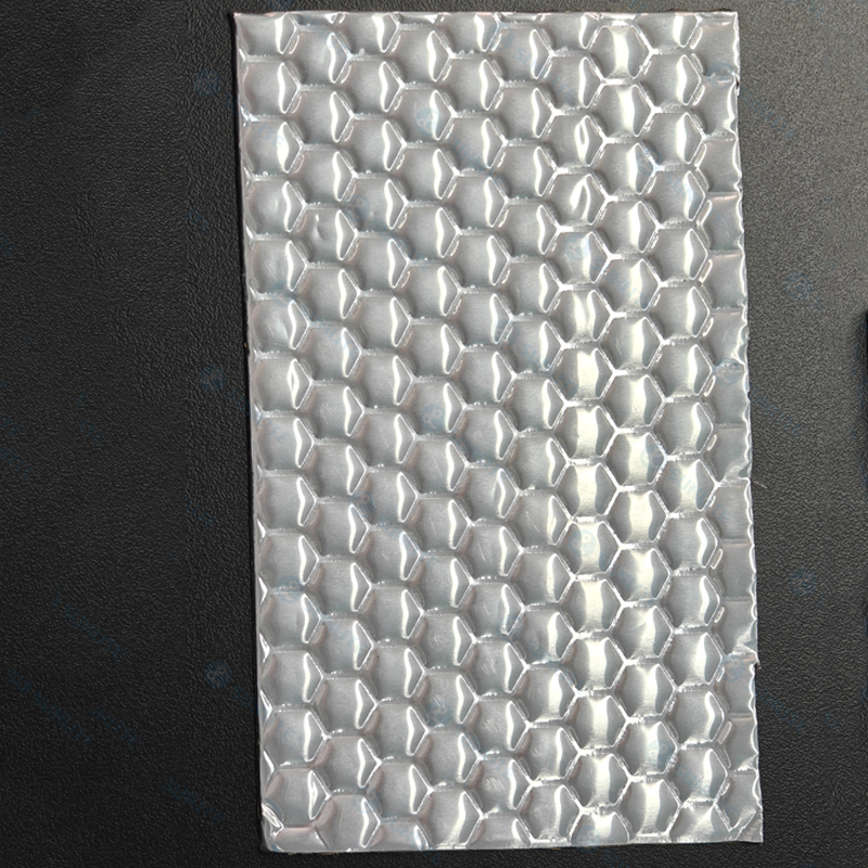 ከፍተኛ-ነጠብጣብ ነጠብጣብ ነጠብጣብ